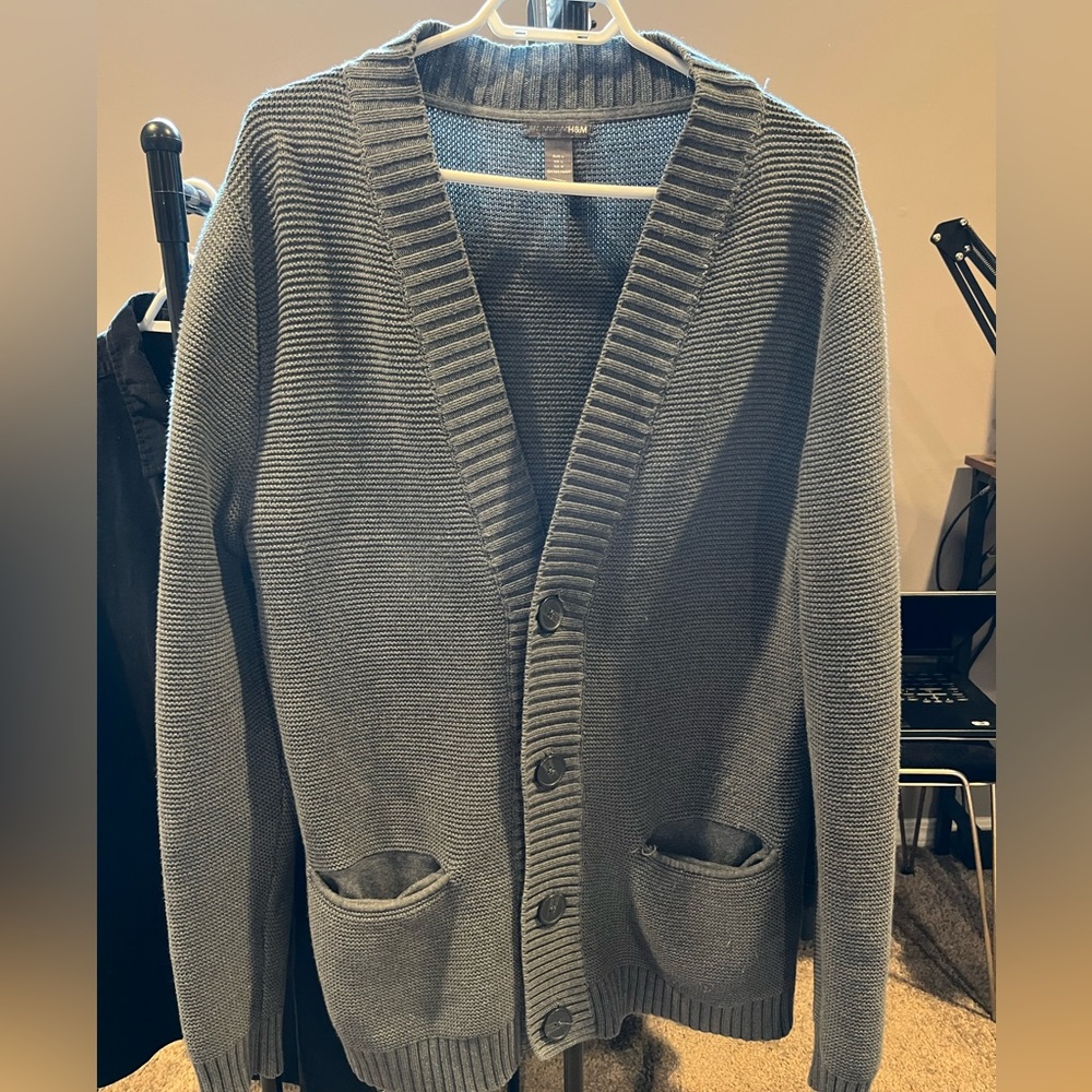 H&M Gray Cardigan Sweater Size: Large CN 185/108A